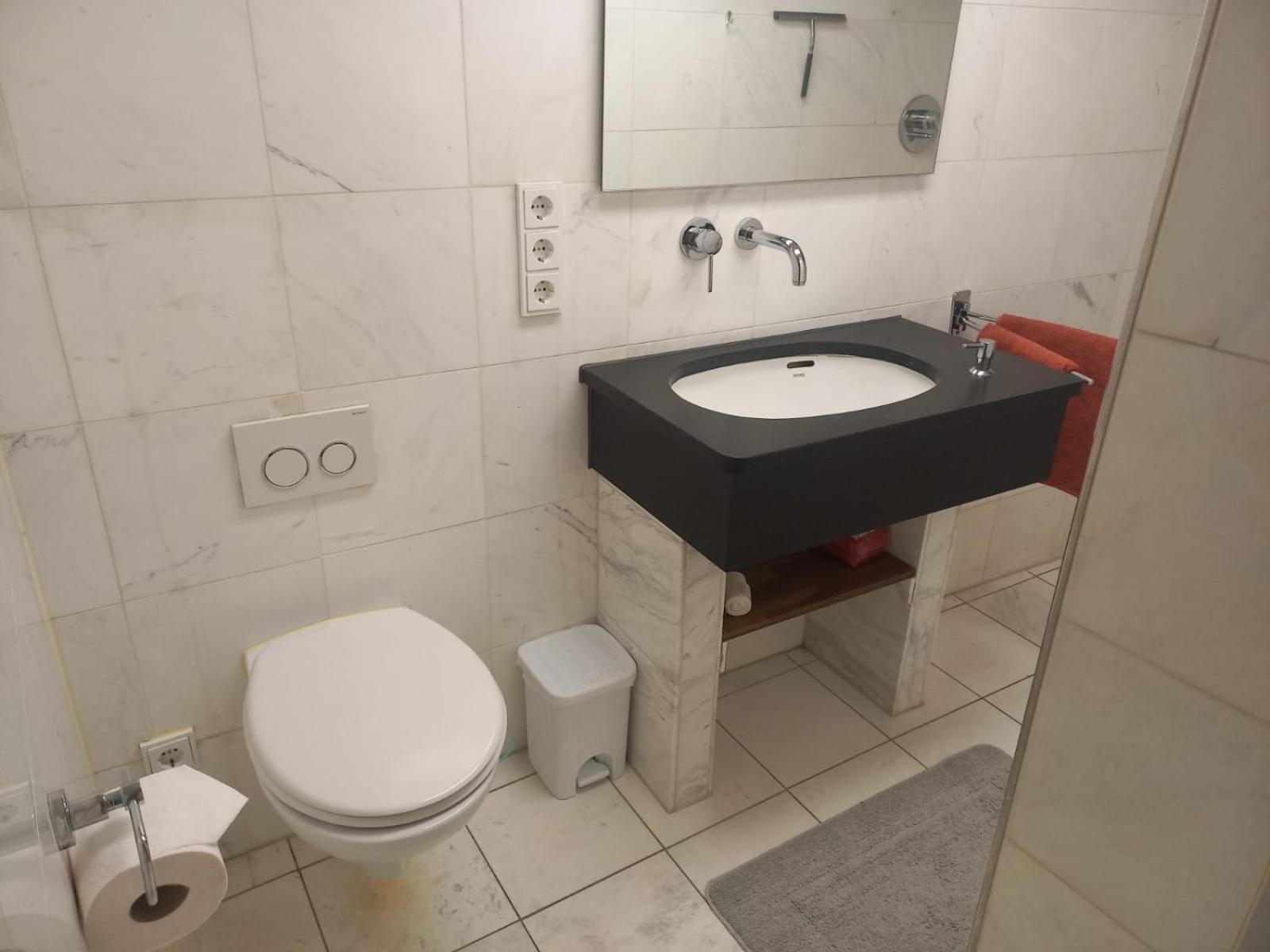Kleine Wohnung Fuer Singles Daun Dış mekan fotoğraf